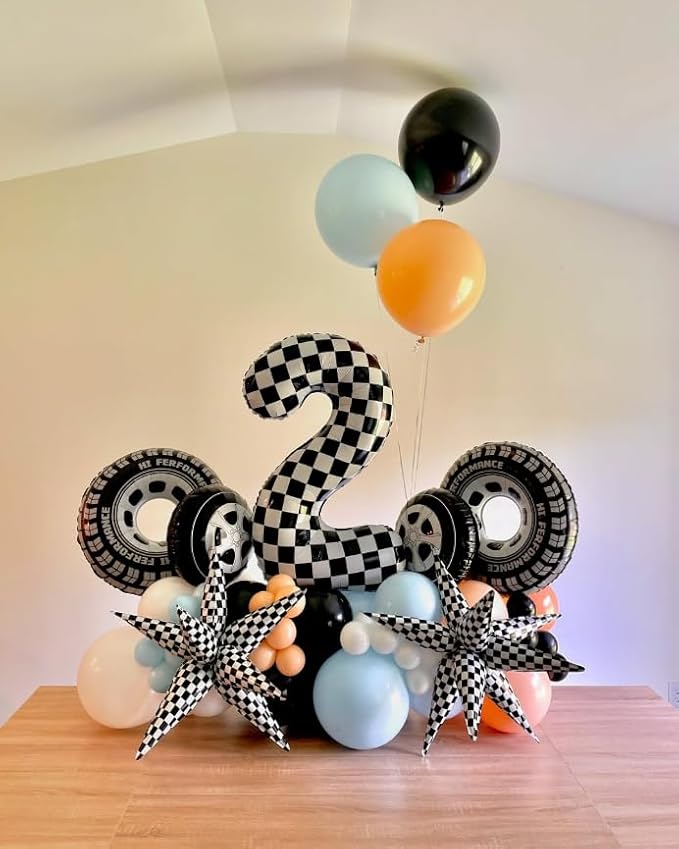 3pcs 26inch 3D Black White Explosion Star foil Balloon,Black White Foil Cone Starburst Balloons for Birthday Wedding New Year Party Event