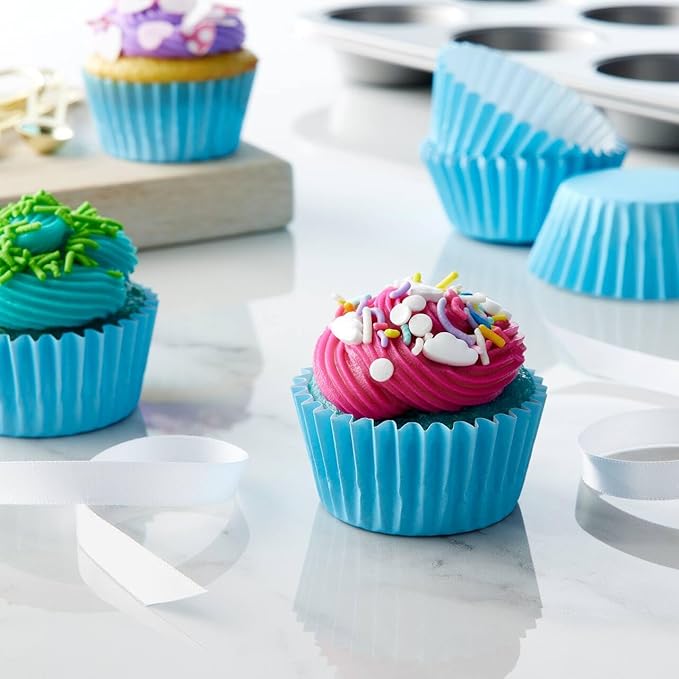 Caperci Grease-Resistant Standard Blue Cupcake Liners 150 Counts - Heavy Duty Paper Muffin Baking Cups, Odorless, No Muffin Pan Needed, Easily Peels (Light Blue)