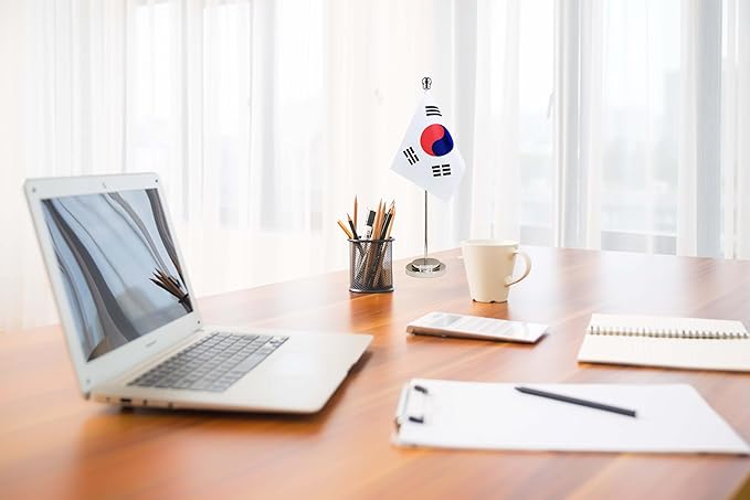 South Korea Korean Deluxe Desk Flag Set Small Mini Miniature South Korea Korean Table Desktop Flags,Festival Events Celebration,Office Decoration-2 Pack
