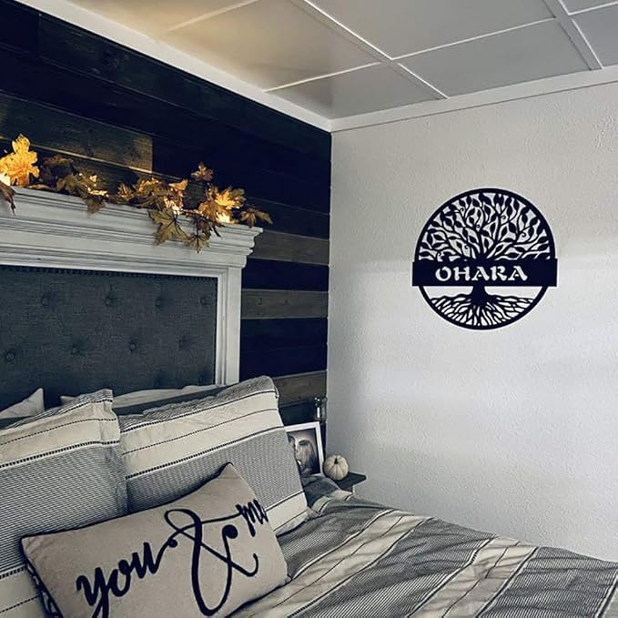 RealSteel Personalized Metal Wall Art - Custom Tree of Life Design with Family Name - Circular Metal Sign - Personalized Wedding, Anniversary, or Housewarming Gift - Rust, 18"