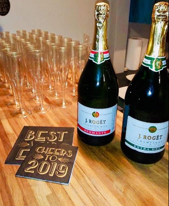 Oojami 90 Plastic 6.5 oz Disposable Champagne Flutes Ideal for Toasting, Wedding, Birthday, Baby Showers, Retirement, Celebration, Mimosa, Cocktails, Engagements, Birthday, Parties (Gold Glitter)