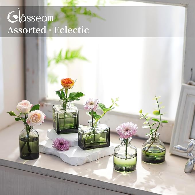 Glasseam Mini Bud Vases for Centerpieces: Clear Small Flower Vase Set of 20 Cute Tiny Glass Table Centerpieces Modern Wedding Birthday Party Baby Shower Dining Room Decoration Green