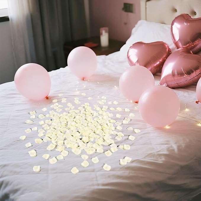 1000 Pcs Beige Rose Petals Artificial Silk Flower Petals Romantic Decorations for Wedding Engagement Birthday Event Anniversary Party Backdrop Supplies