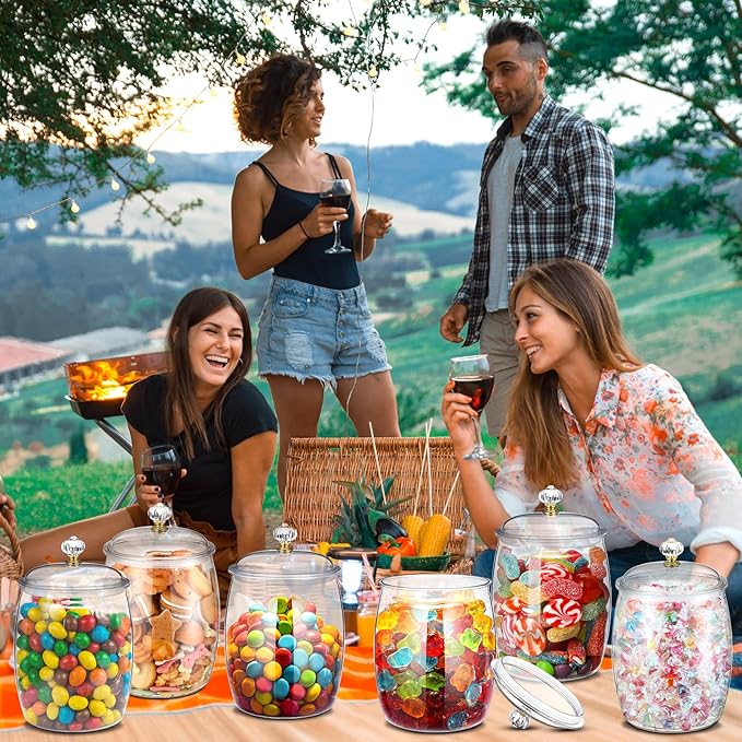 Nuogo 6 Pcs Plastic Candy and Cookie Jar with Lids Decorative Apothecary Jars Candy Buffet Containers Clear Airtight Food Storage Canister Home Decoration(64 oz,Classic)